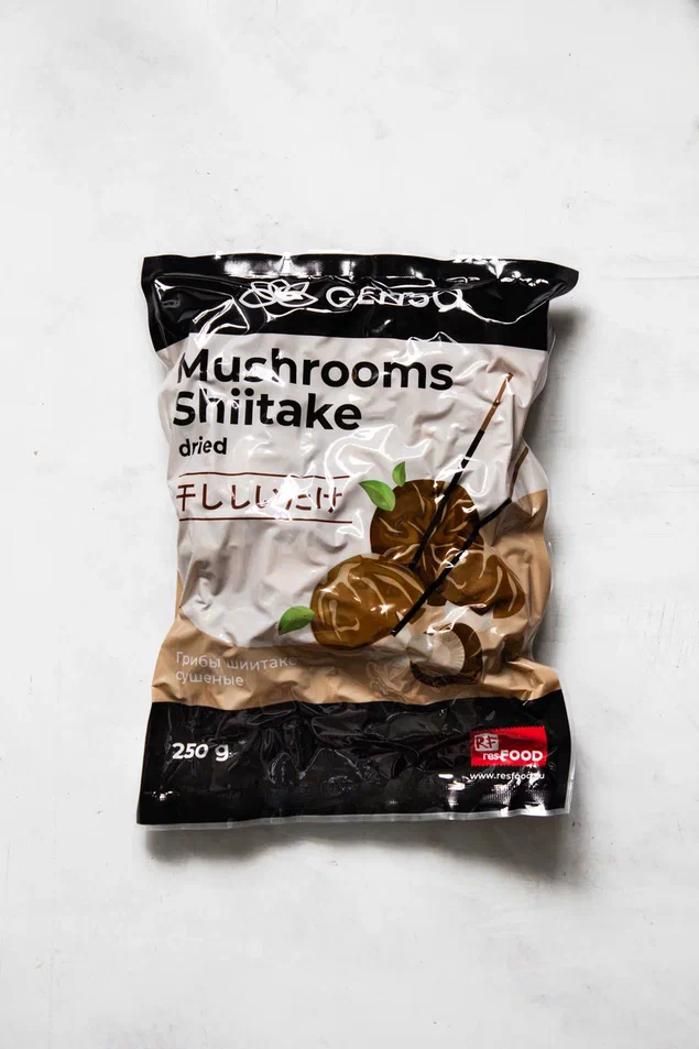  Грибы сушеные SHIITAKE.